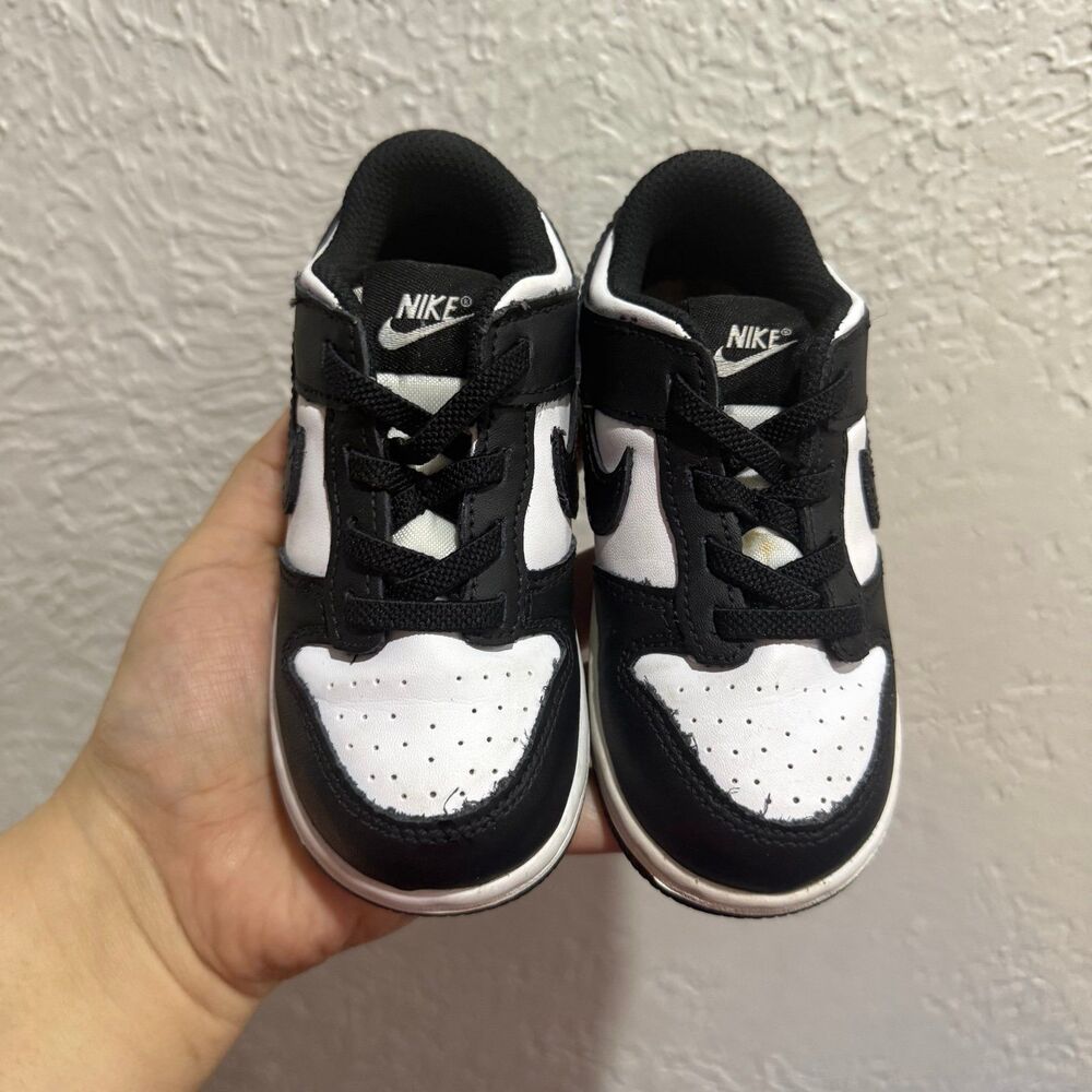 Toddler Nike Dunks black and white 8C